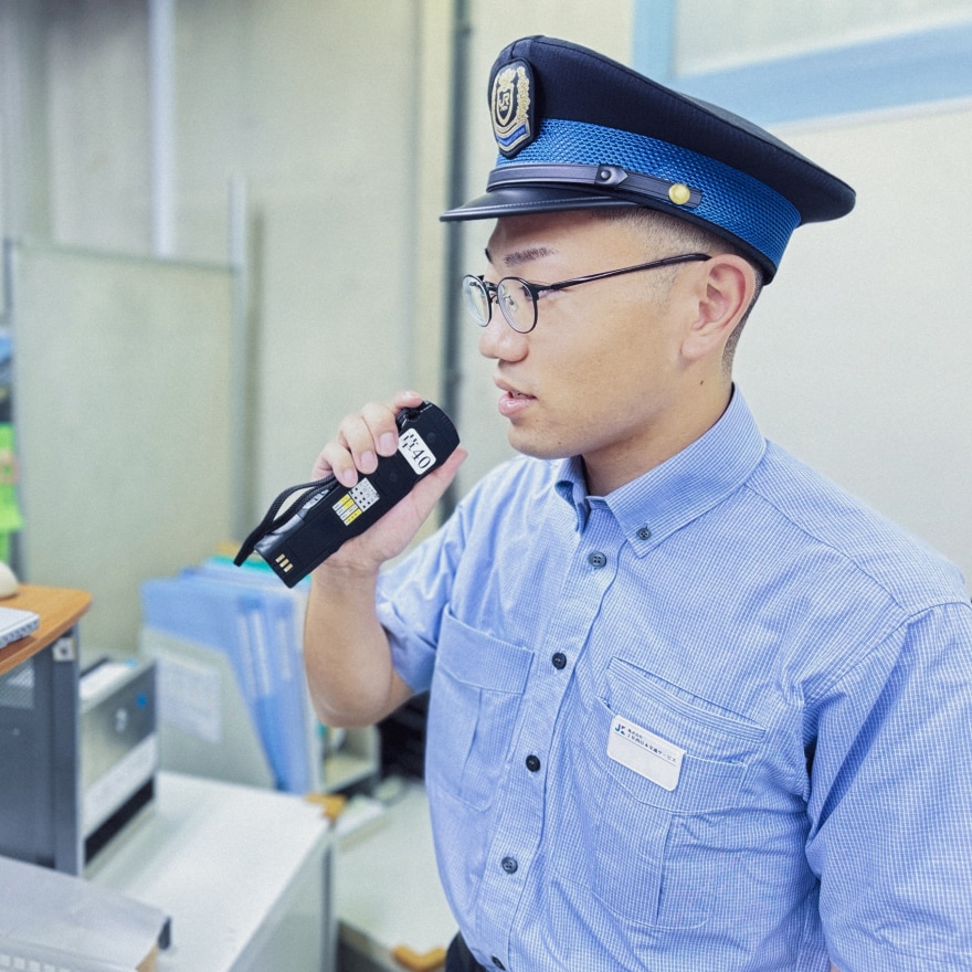 社員インタビュー ｜ 駅業務（改札） K.T | JR西日本交通サービス